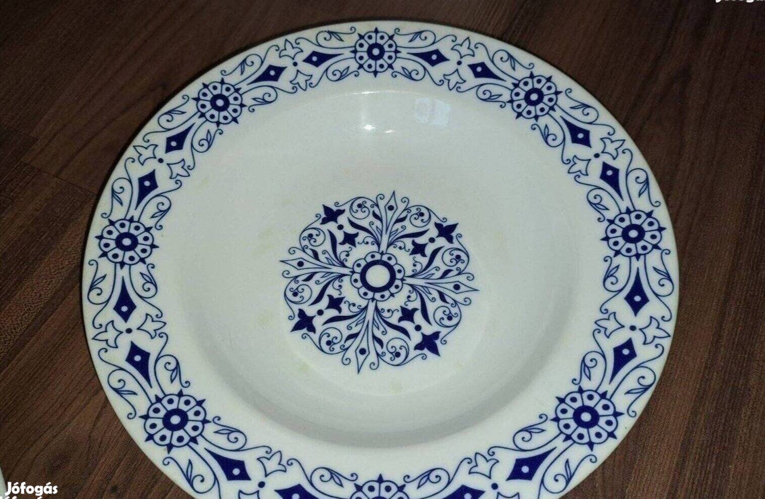 Díszes tányérok 23 cm