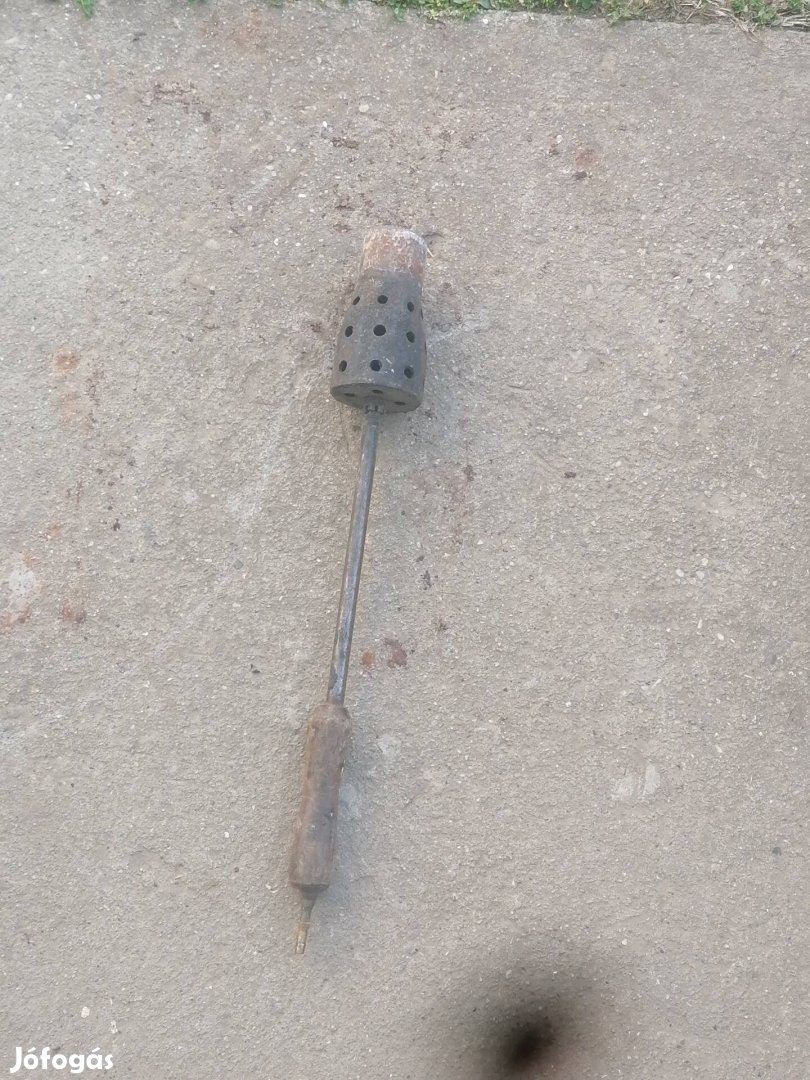 Disznópörzsölő markolat