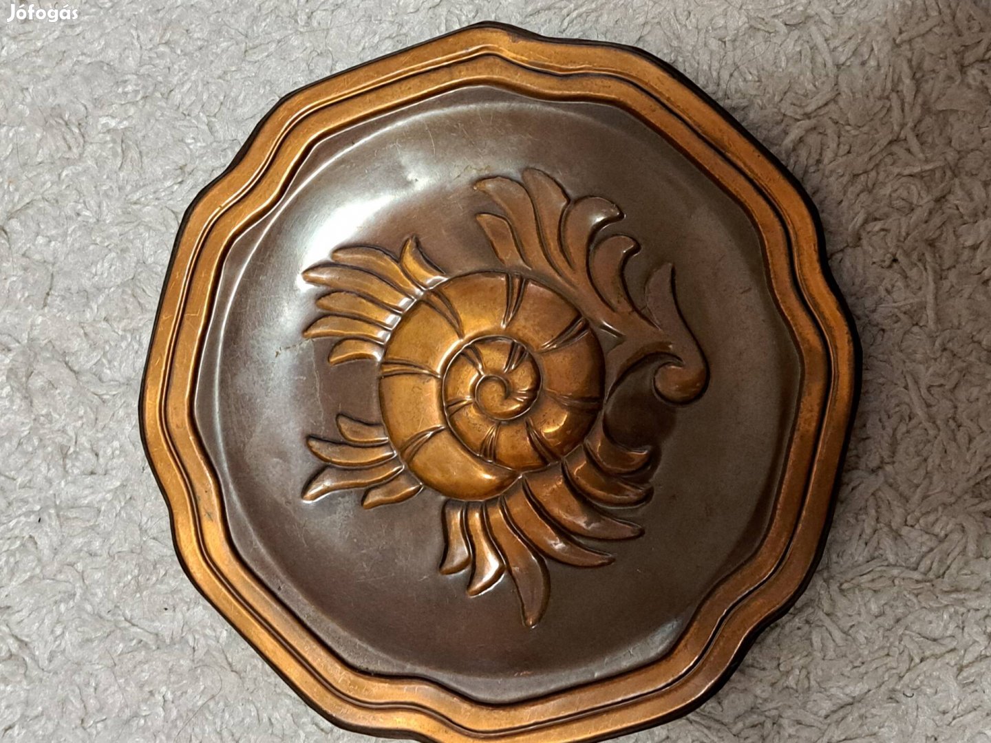 Disztányérok vörösrézben nyomot