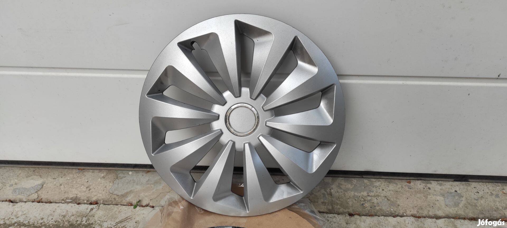 Dísztárcsa, 3 db 15 collos eladó