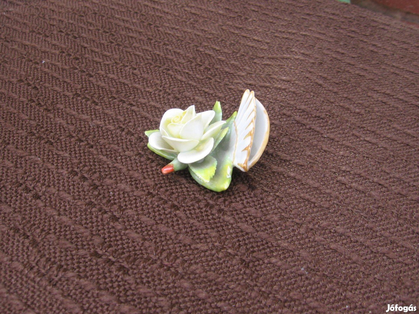 Dísztárgy porcelán rózsa - vitrintárgy