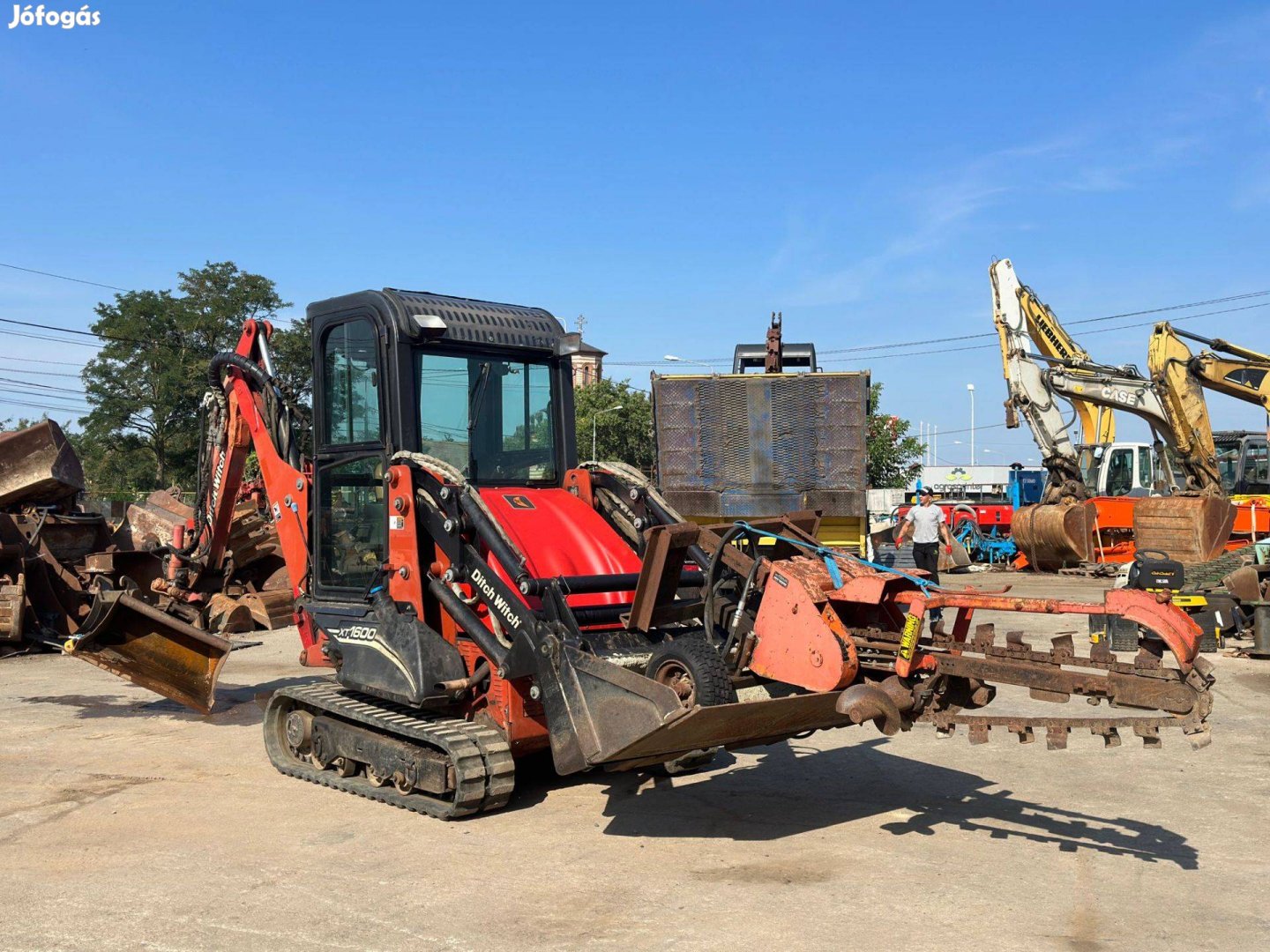 Ditch Witch XT1600 gumihevederes kotró-rakodó - Ártánd, Hajdú-Bihar