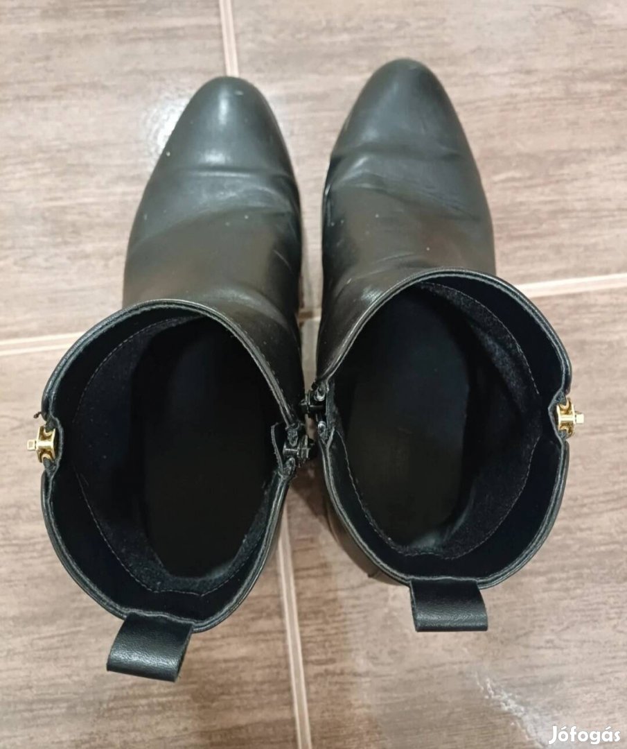 Divatos női bakkancs