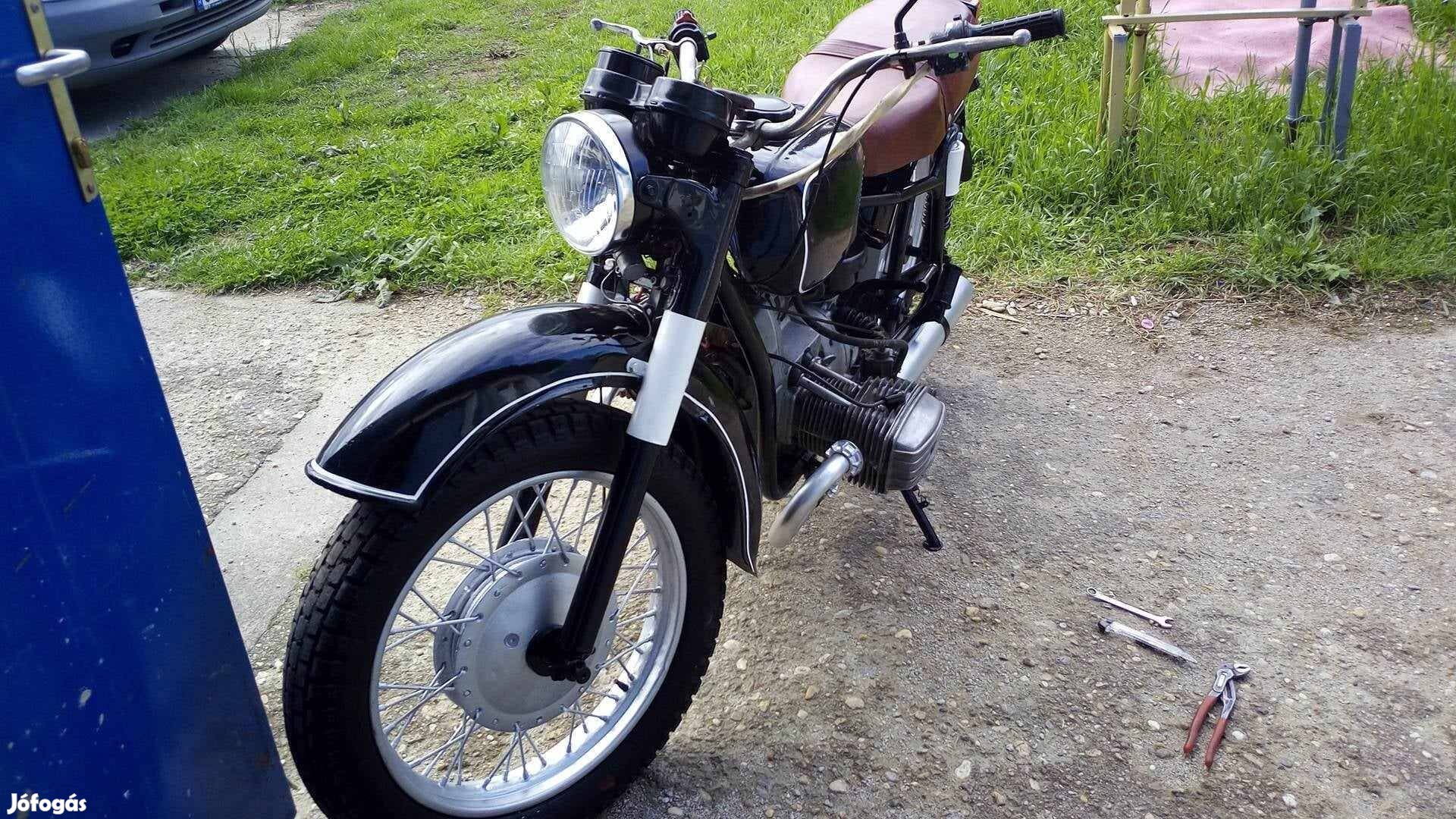 Dnyeper veterán motor