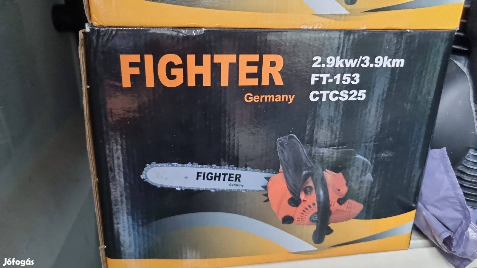 Dobozában, Fighter FC-153 egykezes gallyazó láncfűrész 2, 9KW