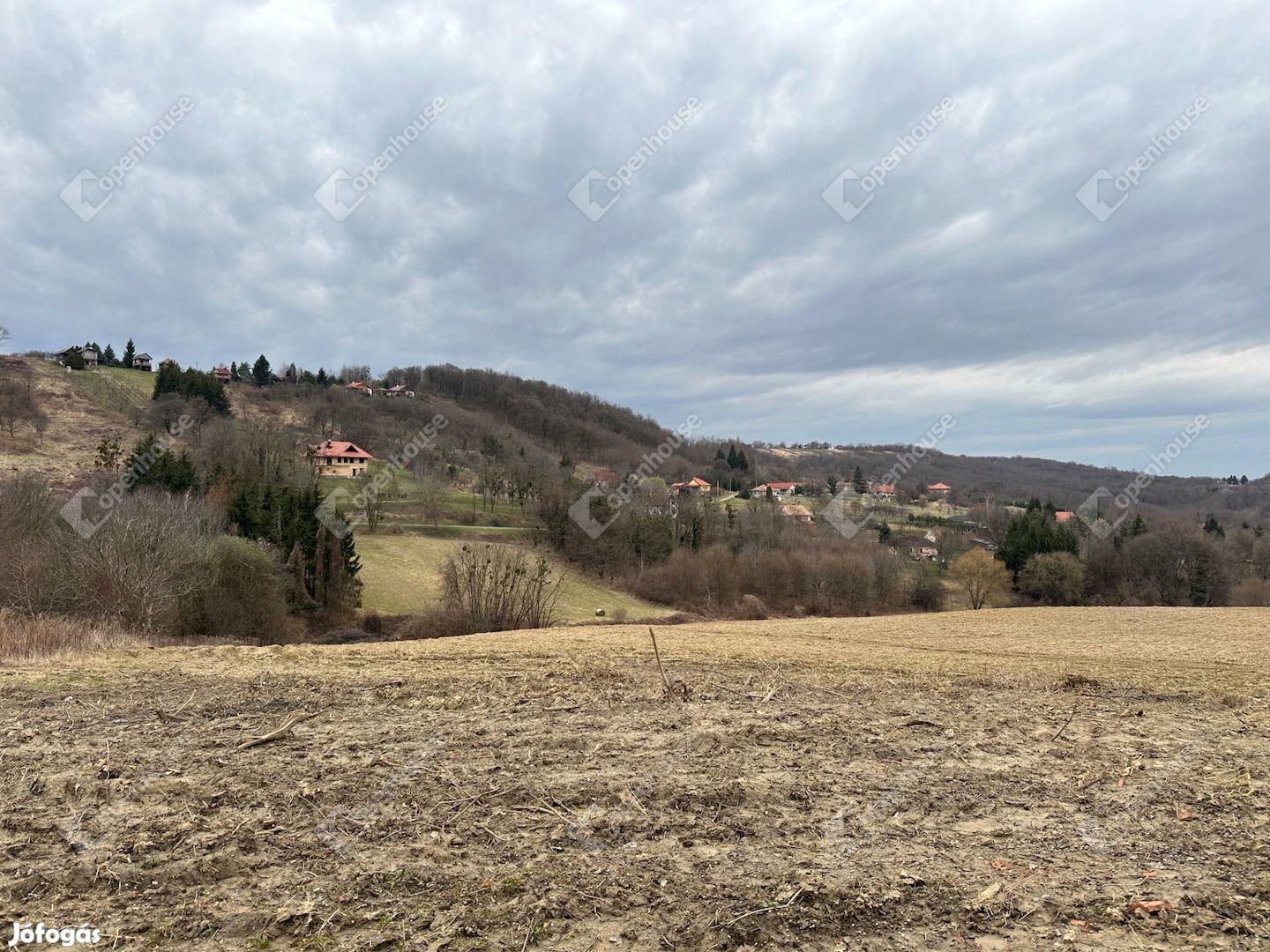 Dobronhegyen az Ady utcában 9208m2 mezőgazdasági terület eladó!