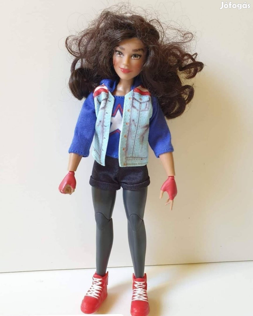 Doctor Strange American Chavez Barbie