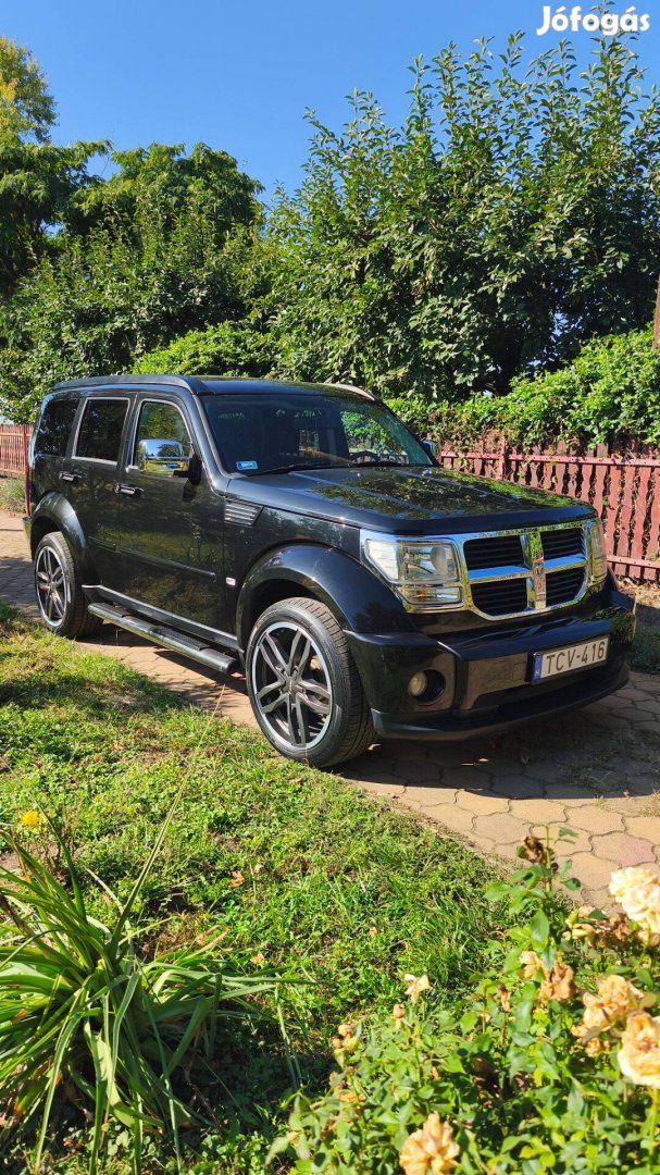 Dodge Nitro Sxt