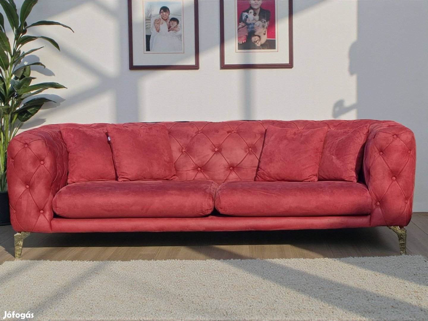 Dogtas Modern Chesterfield, gombtűzött kanapé