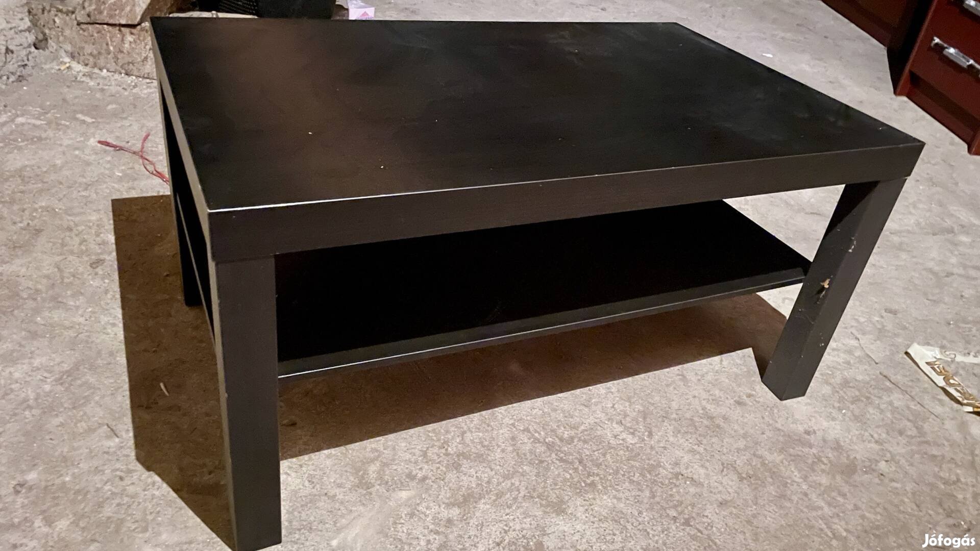Dohányzóasztal IKEA