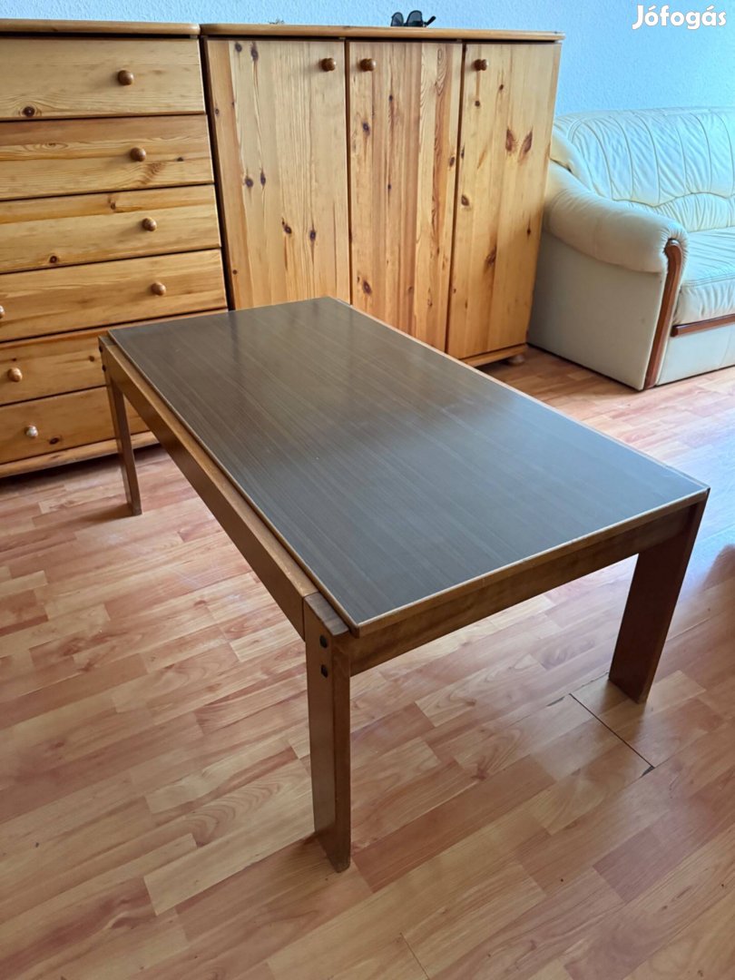 Dohányzóasztal barna