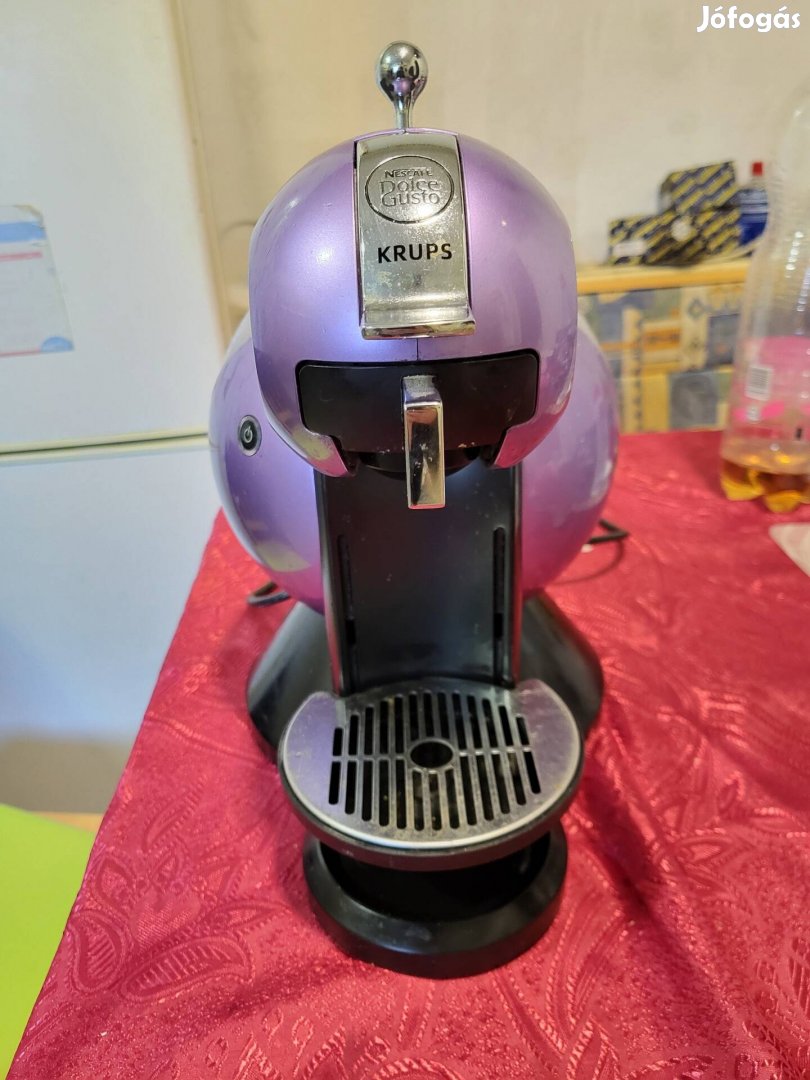 Dolce Gusto kapszulás kávéfőző 