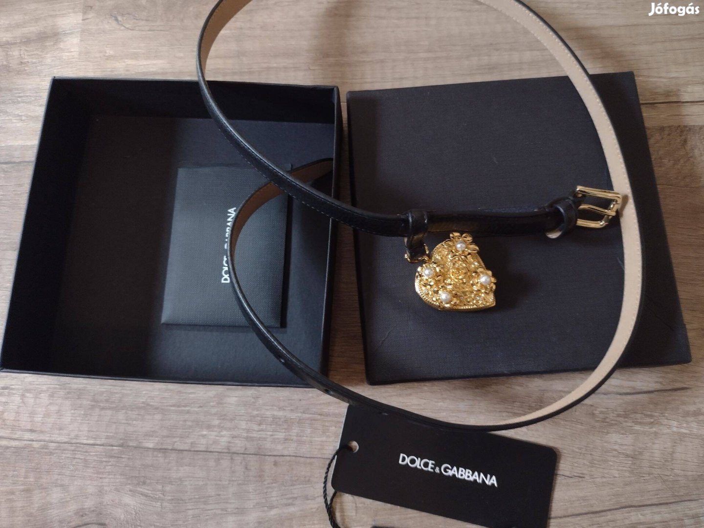 Dolce & Gabbana öv 80 cm arany szívvel. Eredeti