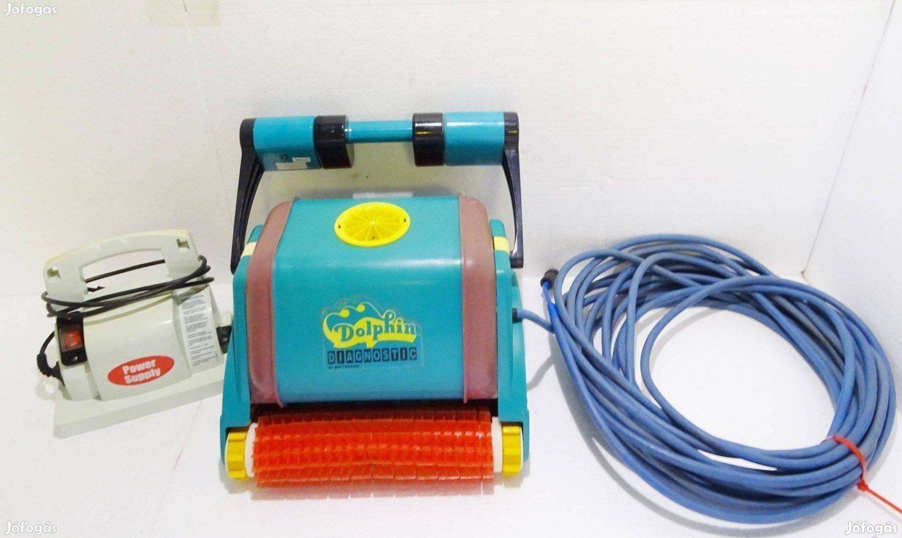Dolphin Diagnostic automata medence porszívó robot takarító tisztító