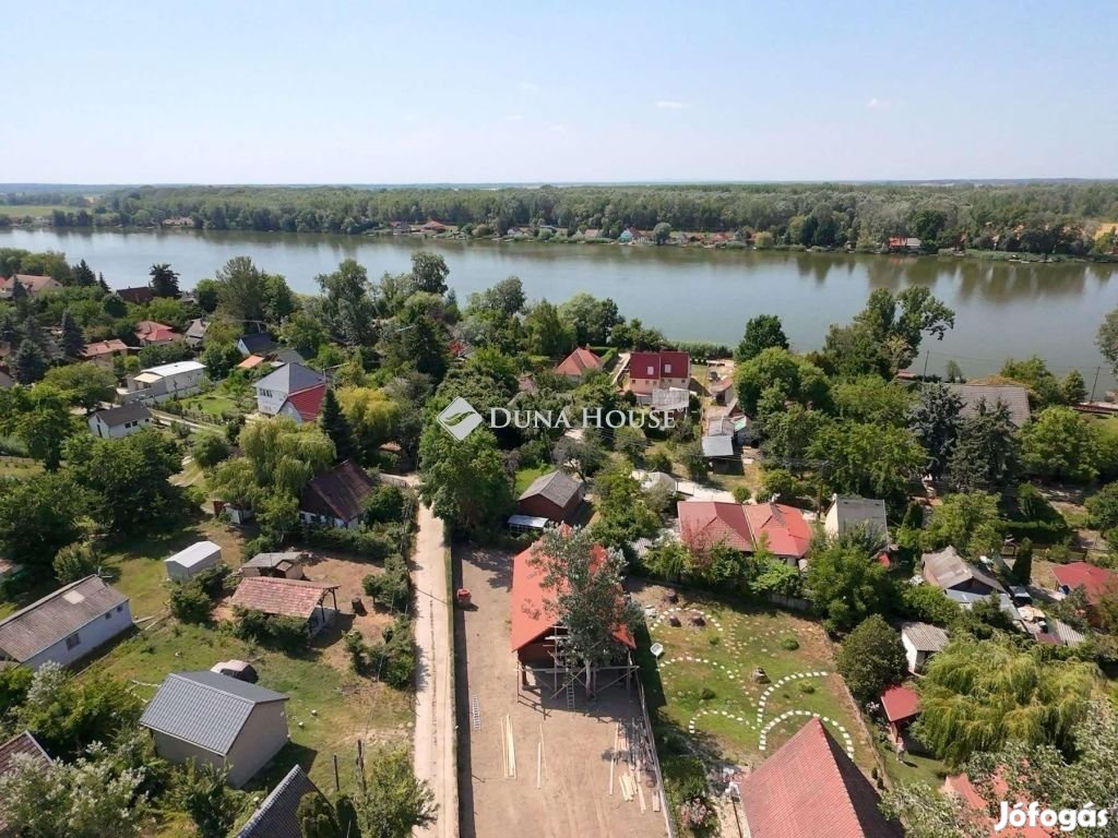 Dömsödi eladó 133 nm-es ház