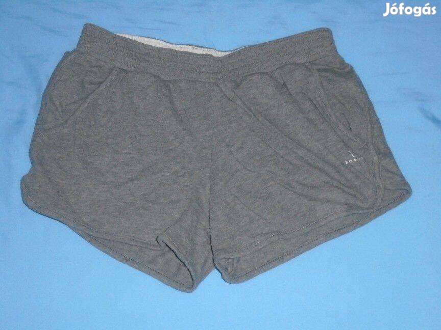 Domyos szürke színű rövidnadrág 11-12 évesre méret 146 152