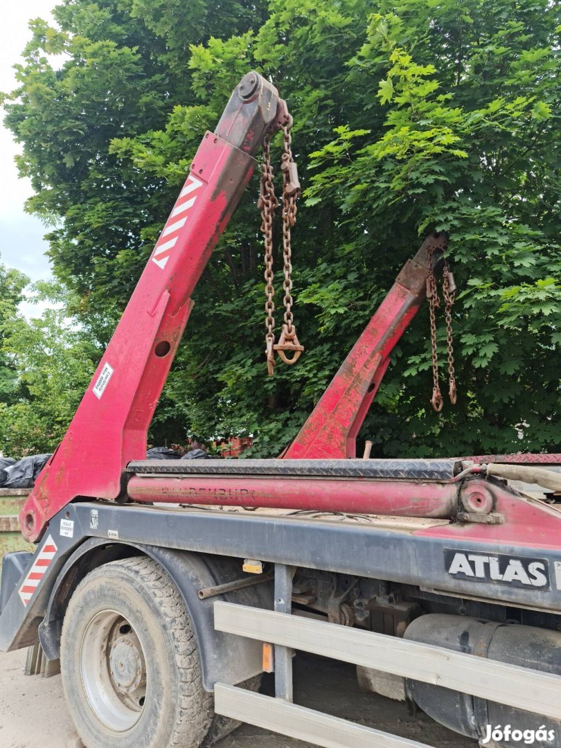 Donor teher konténeres