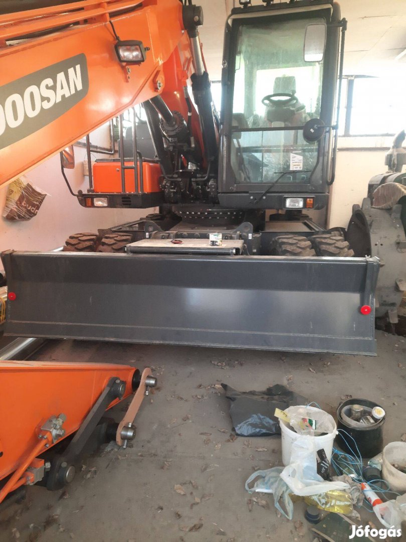 Doosan DX 170 W-5