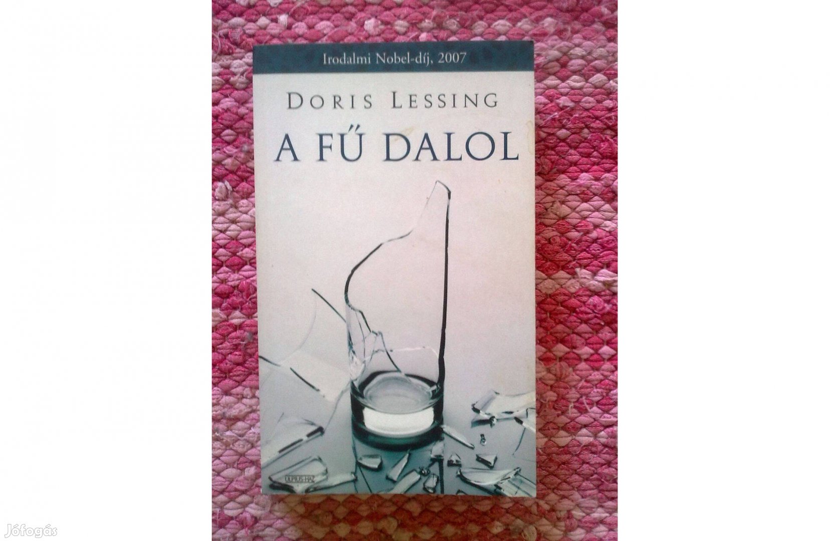 Doris Lessing: A fű dalol