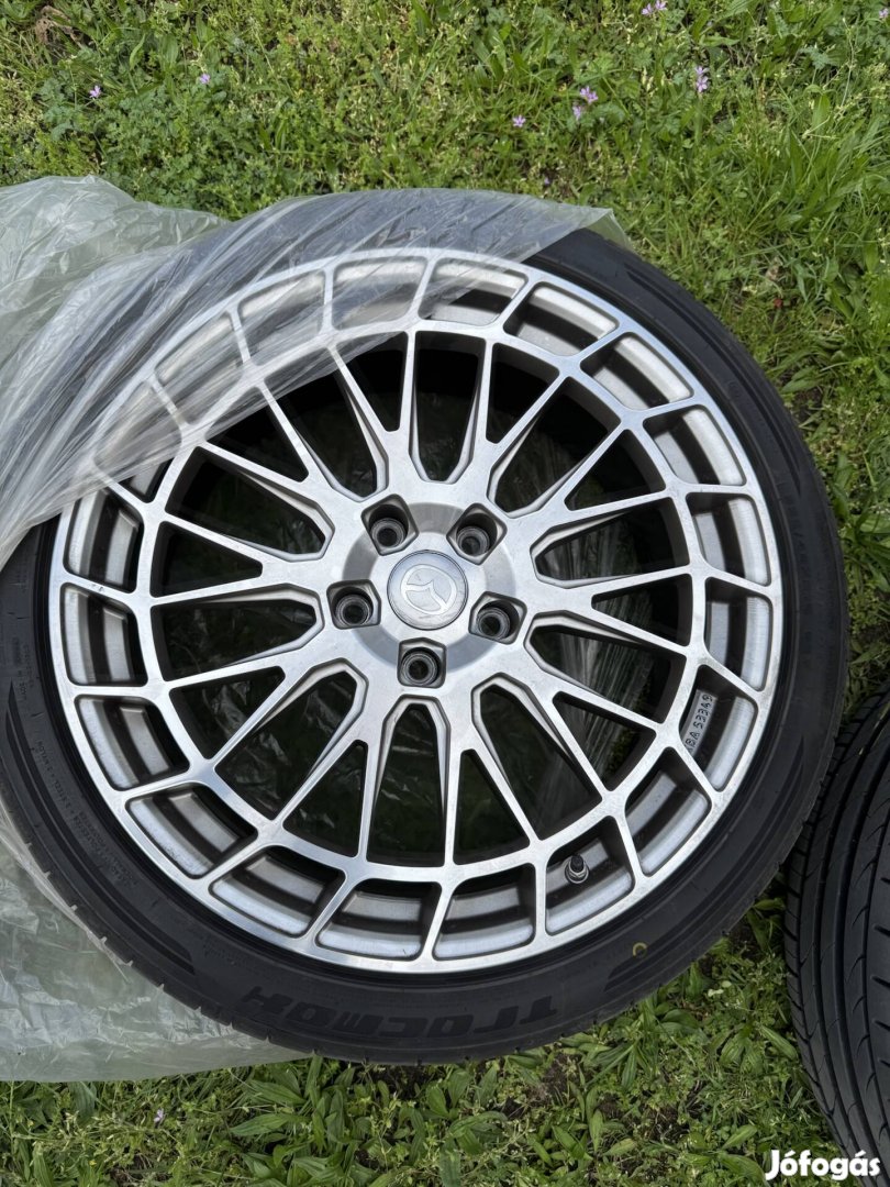 Dotz Sepang 19" / Tracmax 225/40ZR19