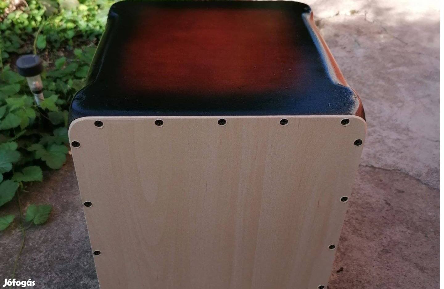 Double cajon. (Dupla ütőfelület)