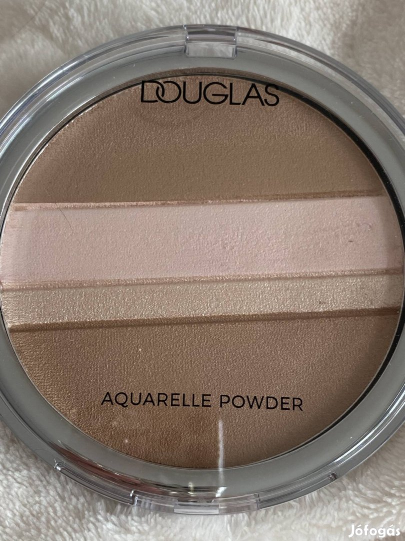 Douglas bronzer