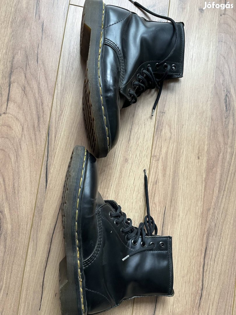 Dr Martens bakancs