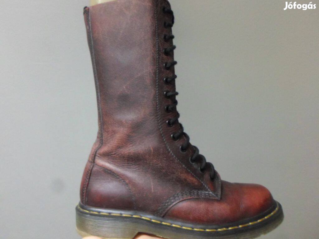 Dr Martens magasszárú bőr bakancs 39 es