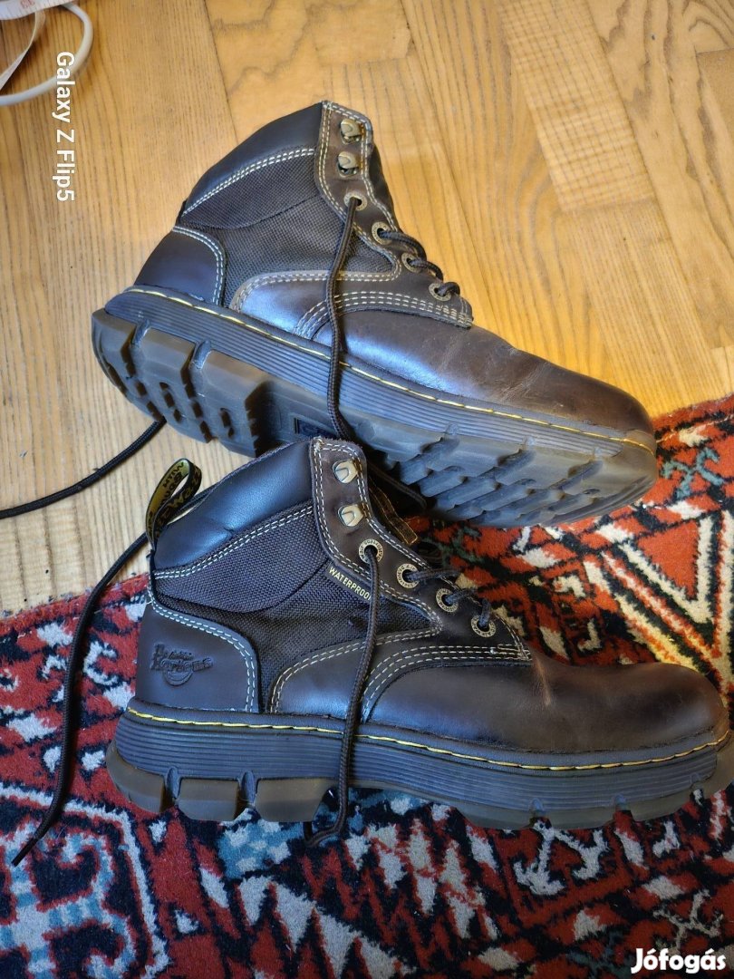 Dr Martens munkavédelmi bakancs!!