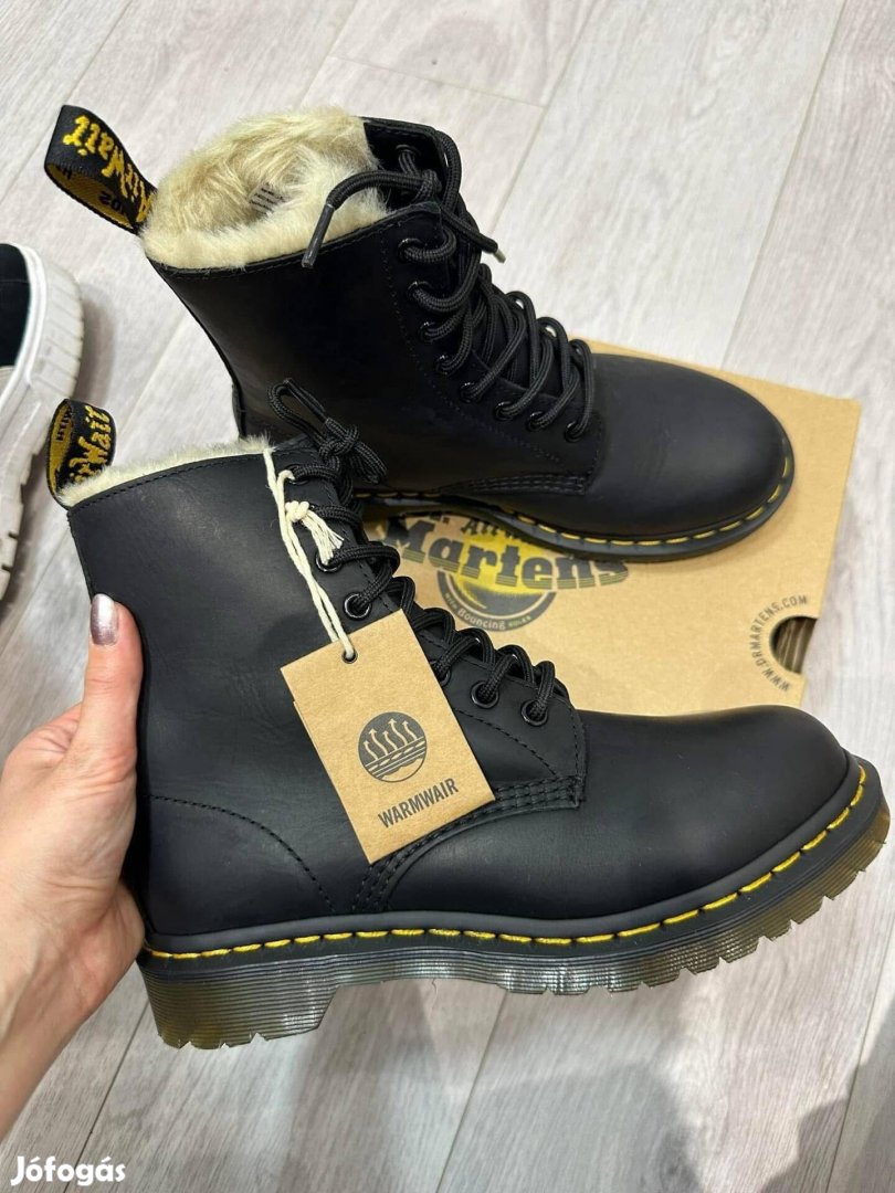 Dr. Martens 1460 Serena bakancs