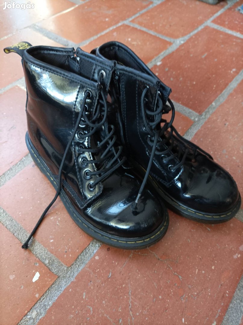 Dr. Martens gyerek bakancs 32-es