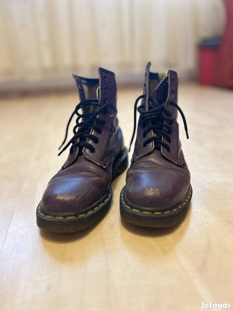 Dr. Martens női bakancs