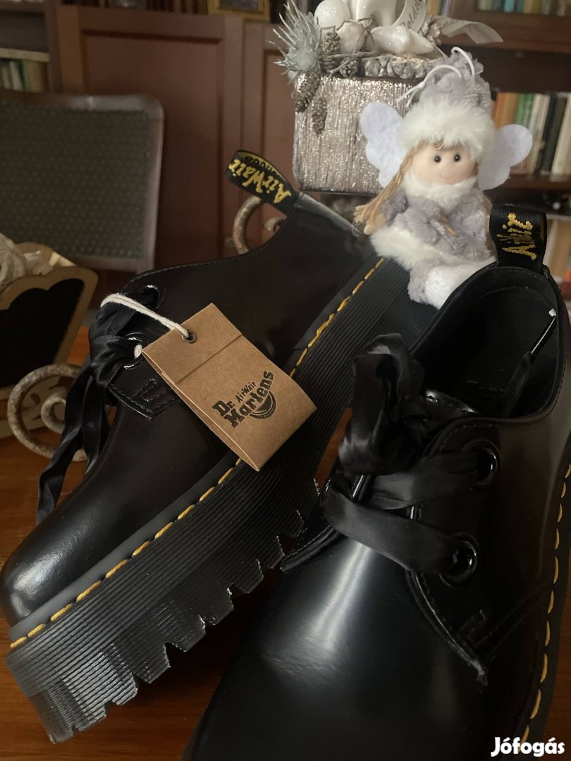 Dr. Martens platformos félcipő