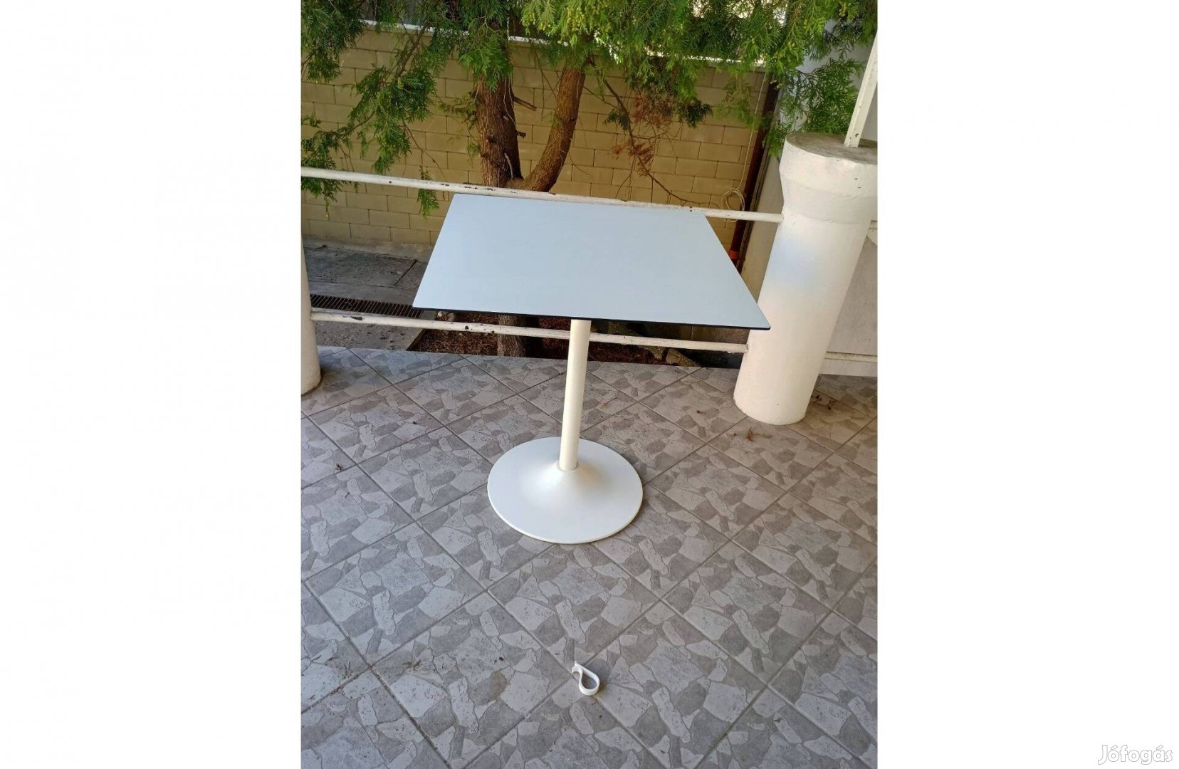 Dublino étkezőasztal 40000 forintért eladó