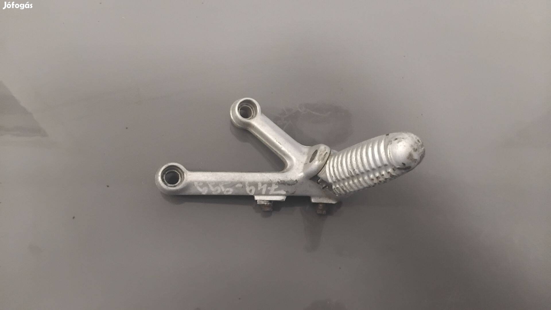 Ducati 749 Jobb első lábtartó | 82410831A