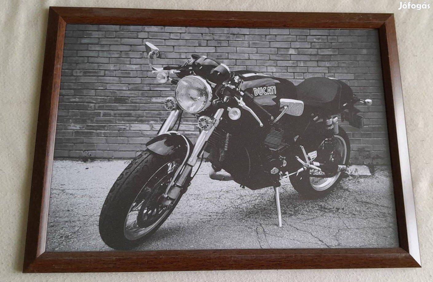 Ducati Bike keretezett dekorkép 20x30cm eladó. Postázom is