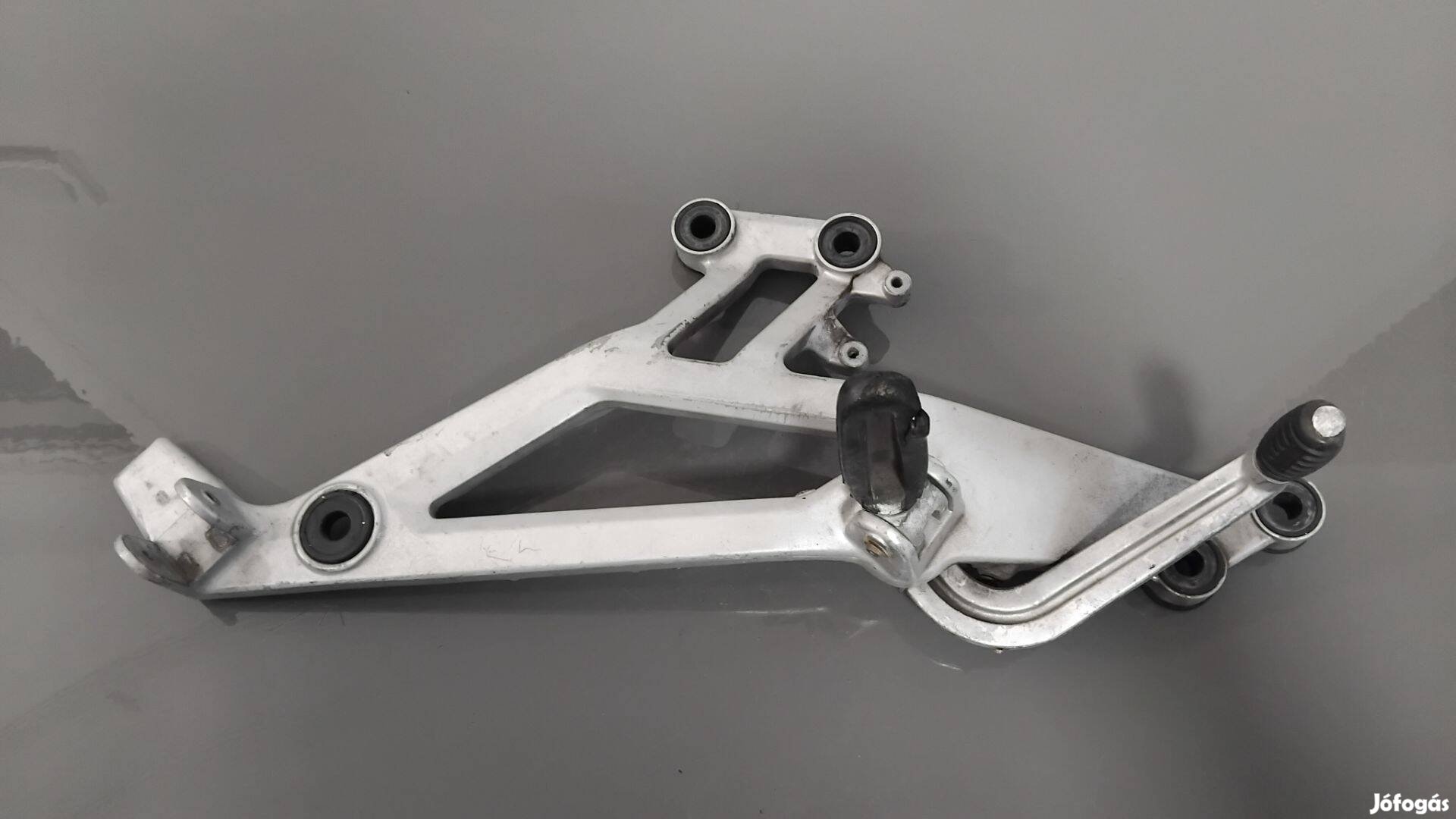 Ducati Monster 750 Jobb oldali lábtartó konzol, lábtartó, fékpedál