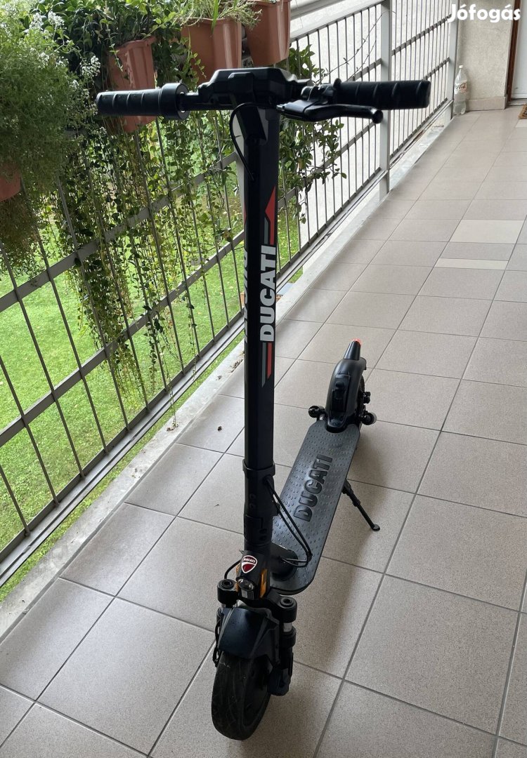 Ducati Pro-II Evo elektromos roller