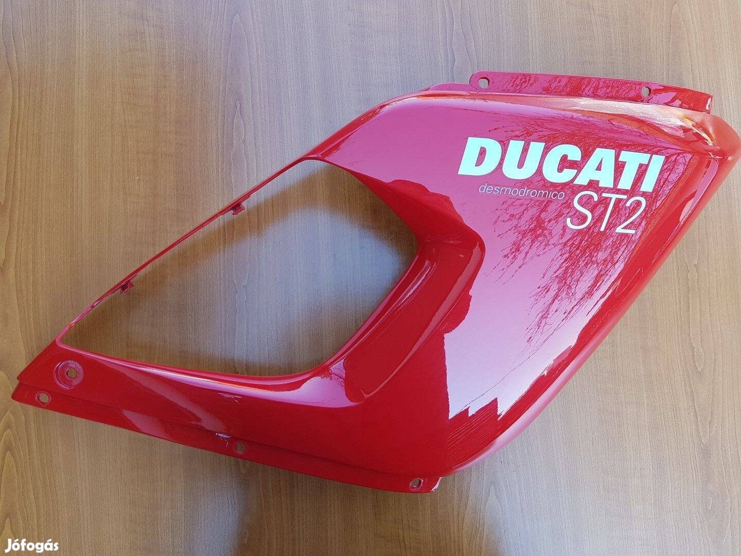 Ducati ST2 Ducati ST2 Jobb oldali idom - új - repedt 12279