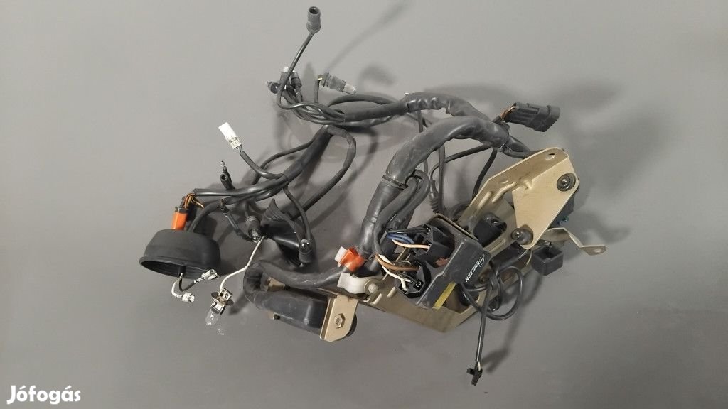 Ducati ST2 (1997-2003) - Műszerfal kábelkorbács