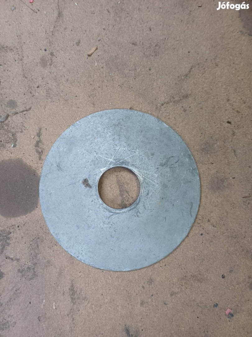 Duna oldalkocsi kerék porvédő.