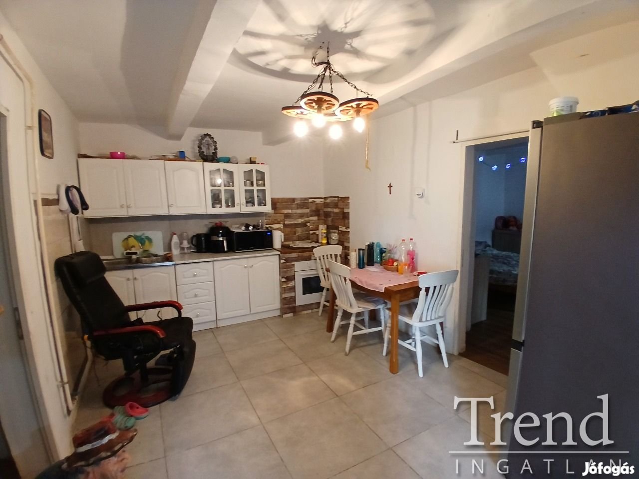 Dunaföldváron 3 szobás családi ház eladó, csendes utcában.