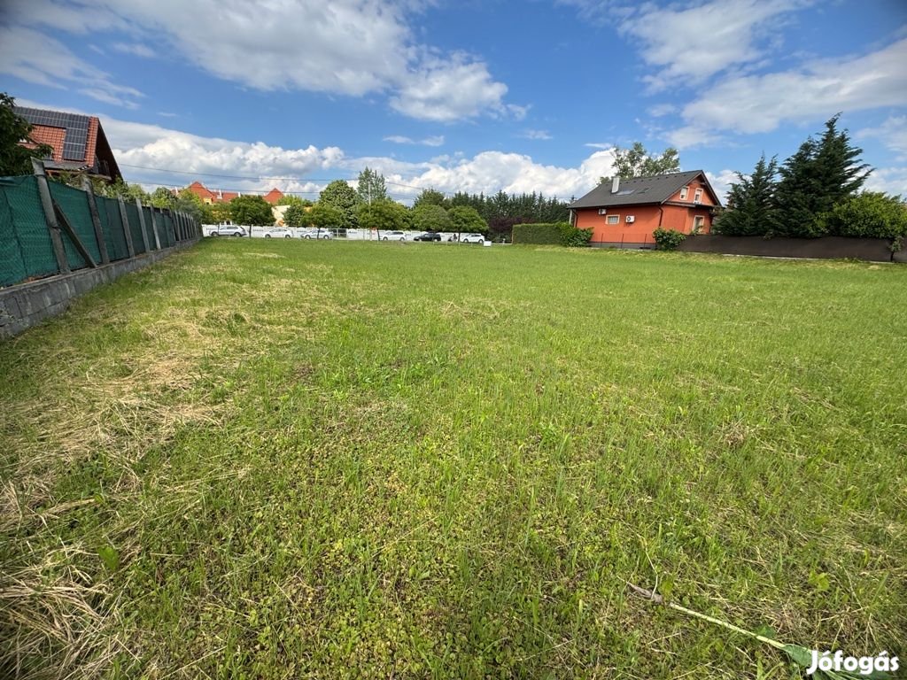 Dunaharaszti, Temető utca, 898 m2-es, telek