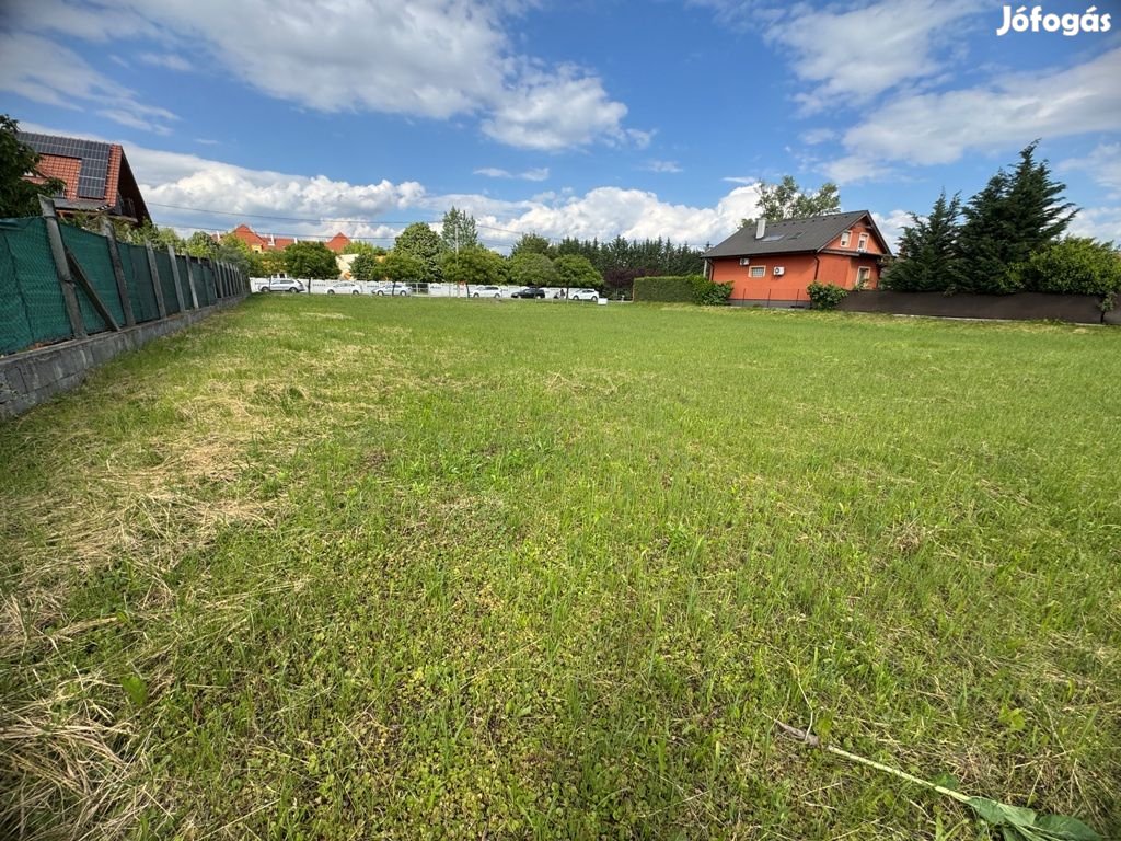 Dunaharaszti, Temető utca, 898 m2-es, telek