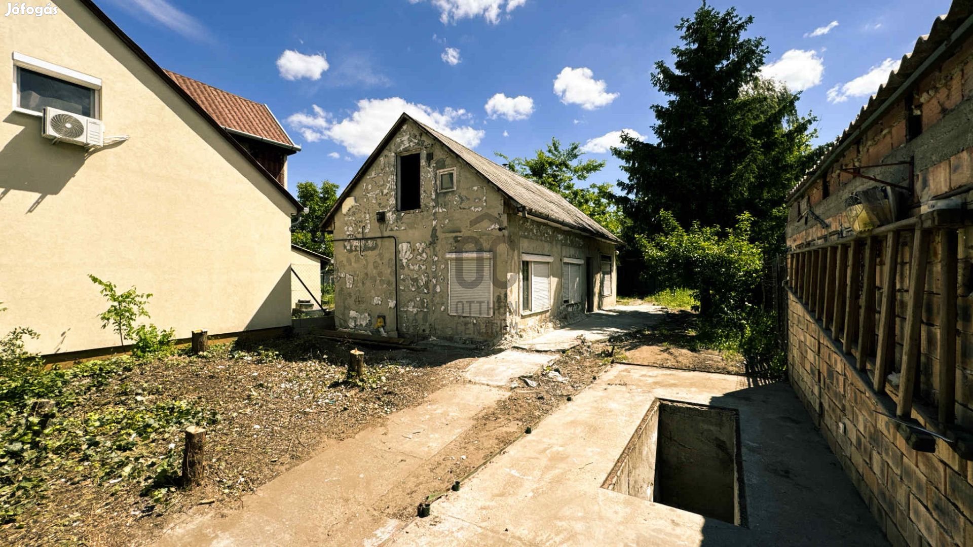 Dunakeszi eladó tégla családi ház