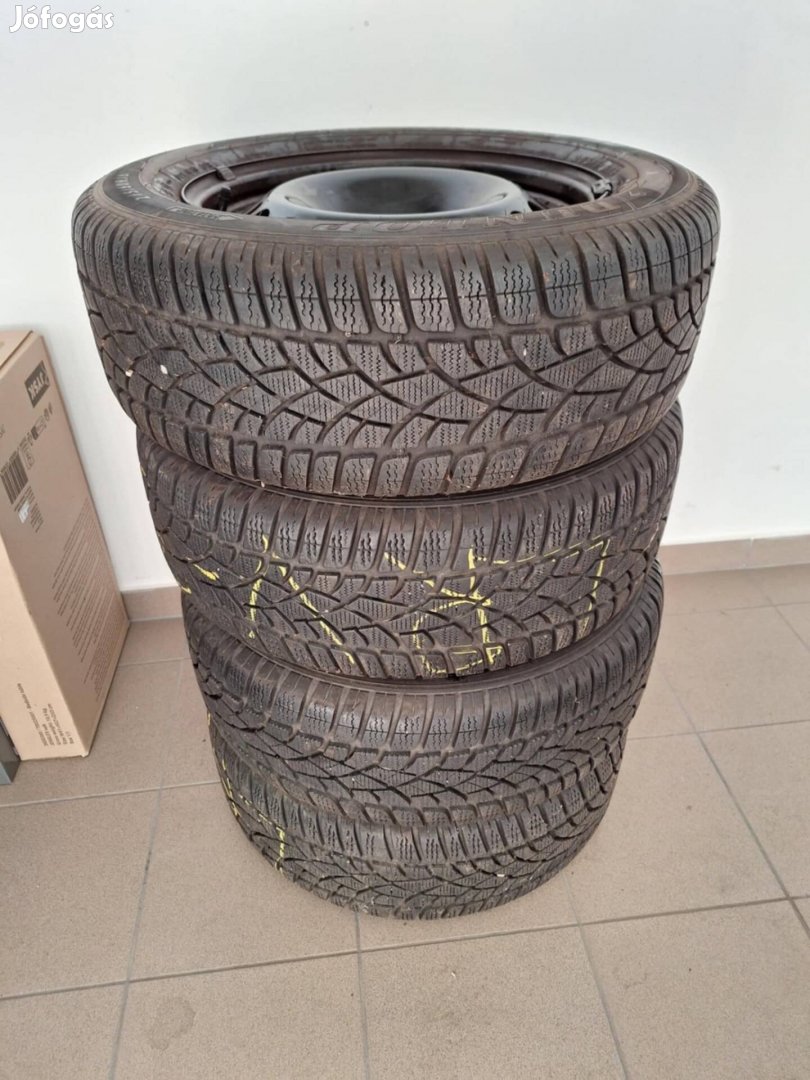 Dunlop 215/60r16 5.5-6.0mm téligumi lemezfelnivel együtt eladó