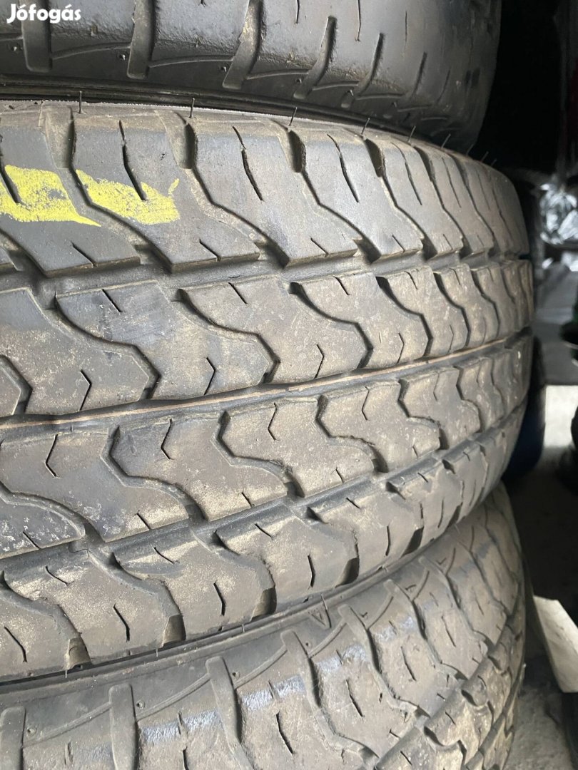 Dunlop 215/70 r15C kisteher nyári gumi 215/70r15C