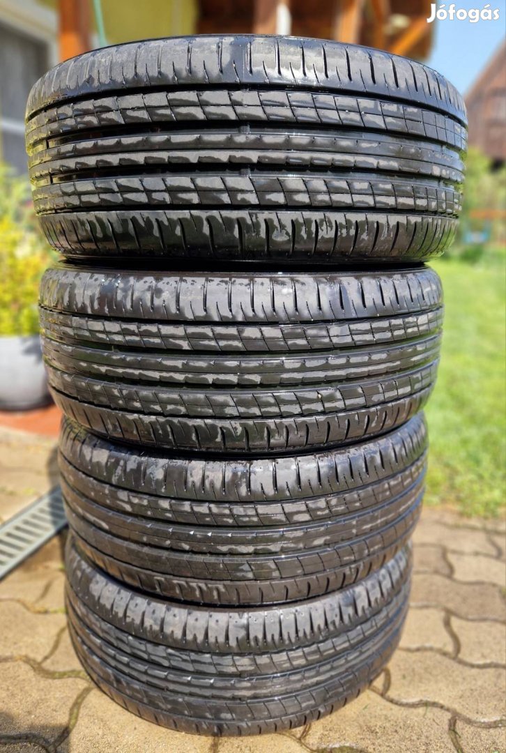 Dunlop 225/50R18 nyári gumiabroncs eladó