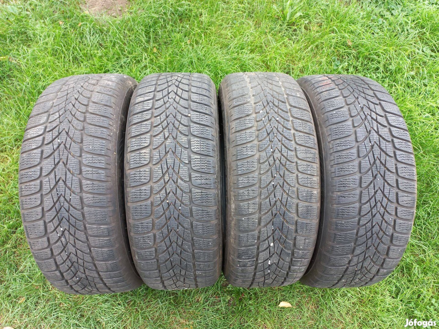 Dunlop 225/60 R17 téli gumik