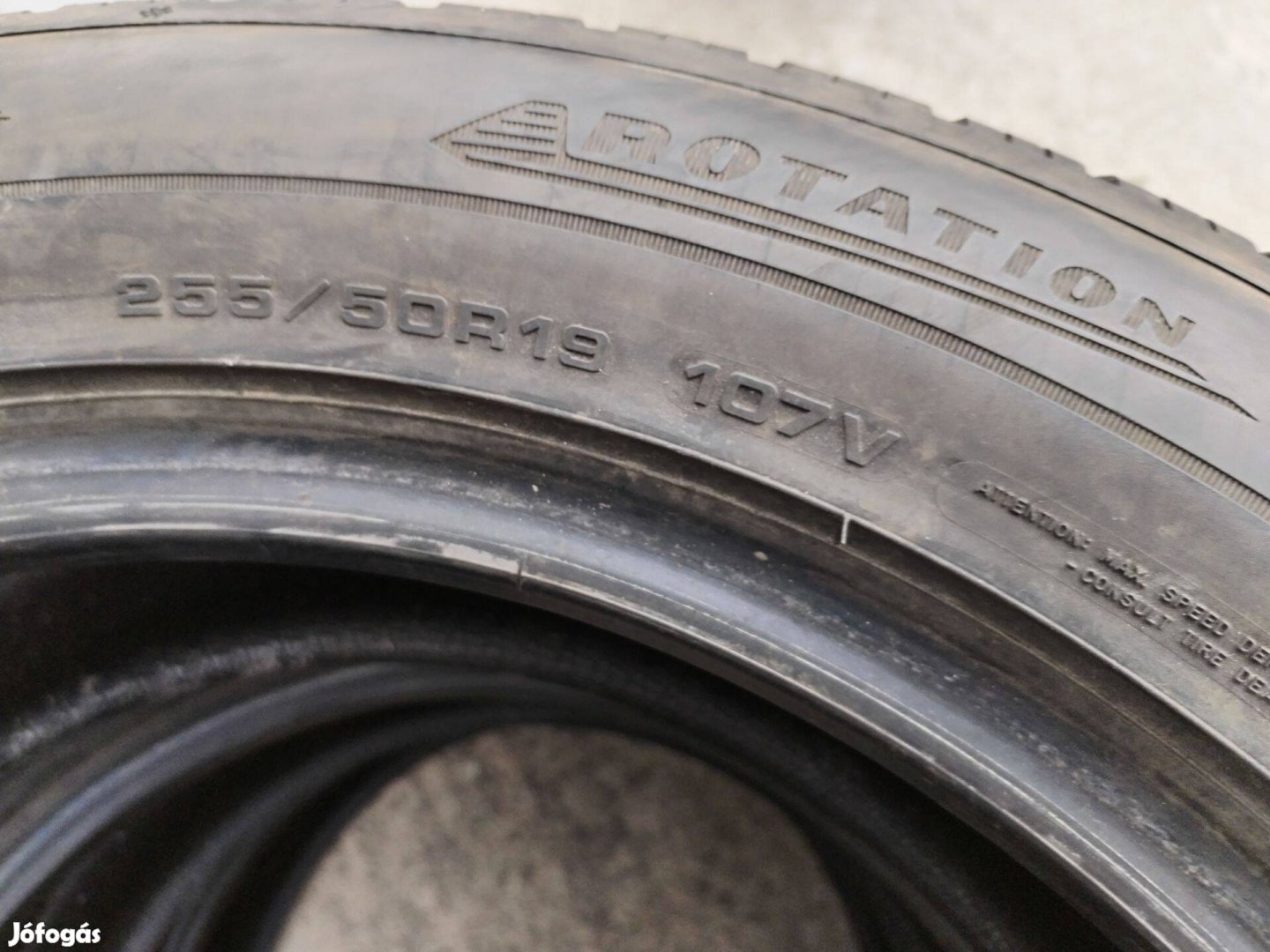 Dunlop 255/50 R 19 téli autógumi garnitura